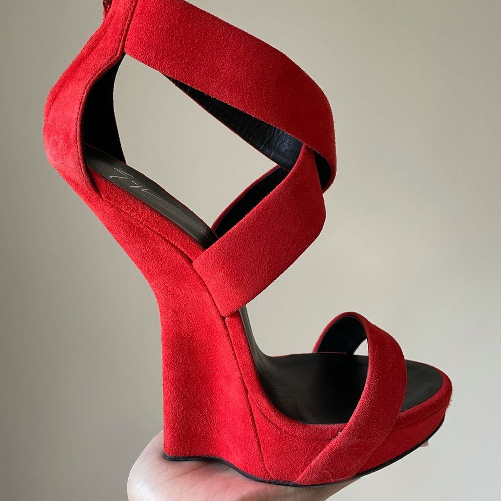 Giuseppe Zanotti Suede Heelless Platform Sandals